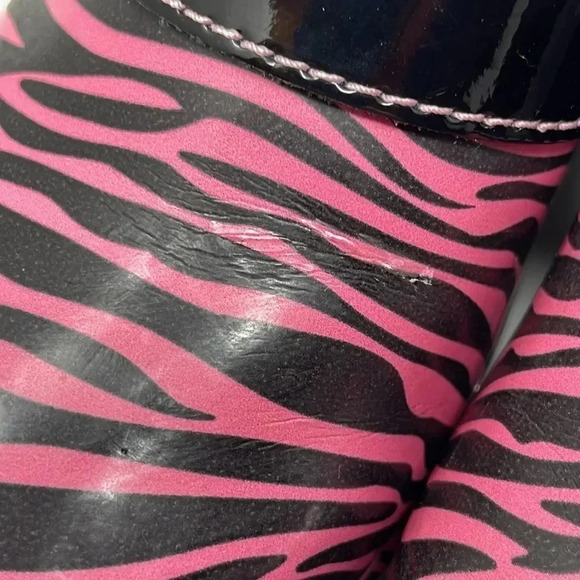 Sanita Breast Cancer Zebra pink Professional Clogs - Picture 8 of 10